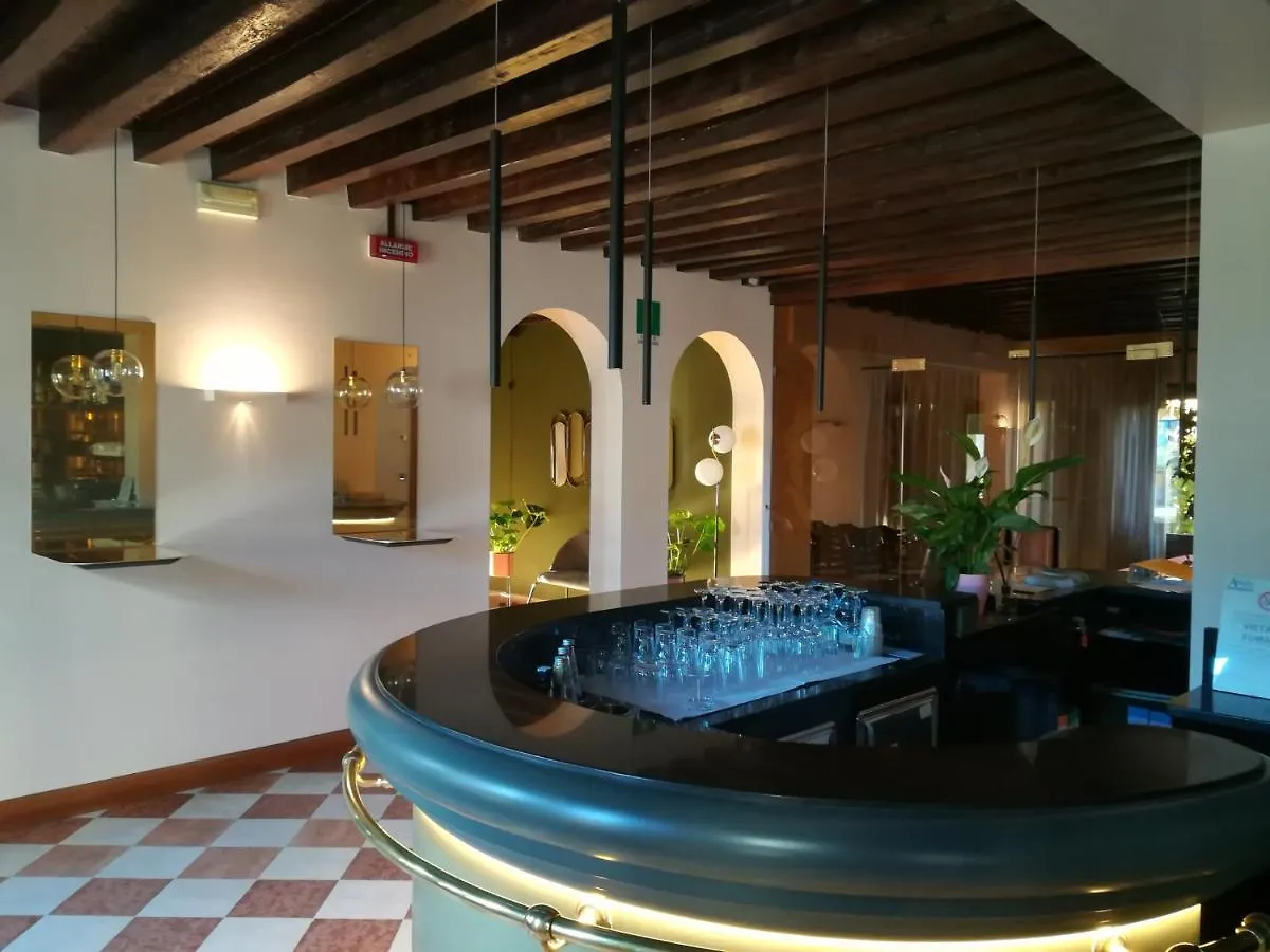 Hotel Scala Treviso 3*,  Italy